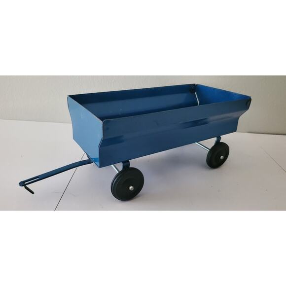 Ertl Blue Ford Flare Box Wagon 1/16 - Picture 2 of 3